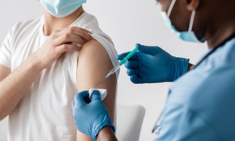 تزریق واکسن کووید 19 برای بیماران قلبی