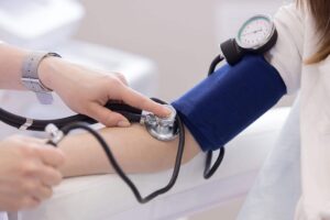 آیا فشار خون 14 خطرناک است؟